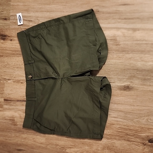 Old navy shorts army green - Picture 2 of 7